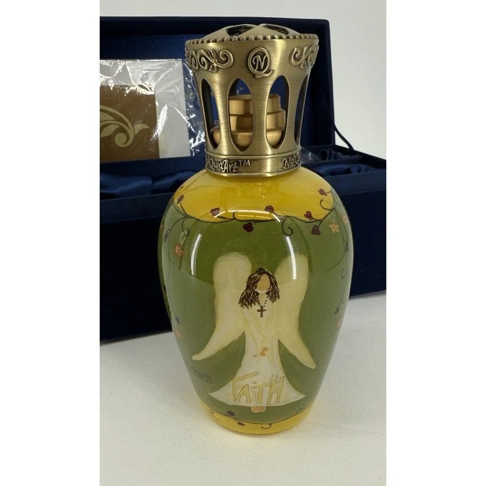 Ne' Qwa Art Fragrance Lamp Collection Cindy Shamp oil Angel Love Peace‎ Faith